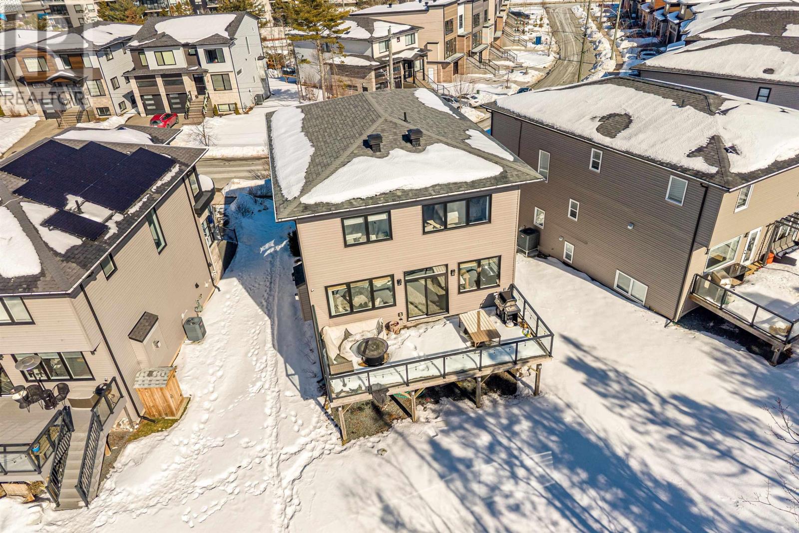 Property 45 of 50 of 77 Samaa Court