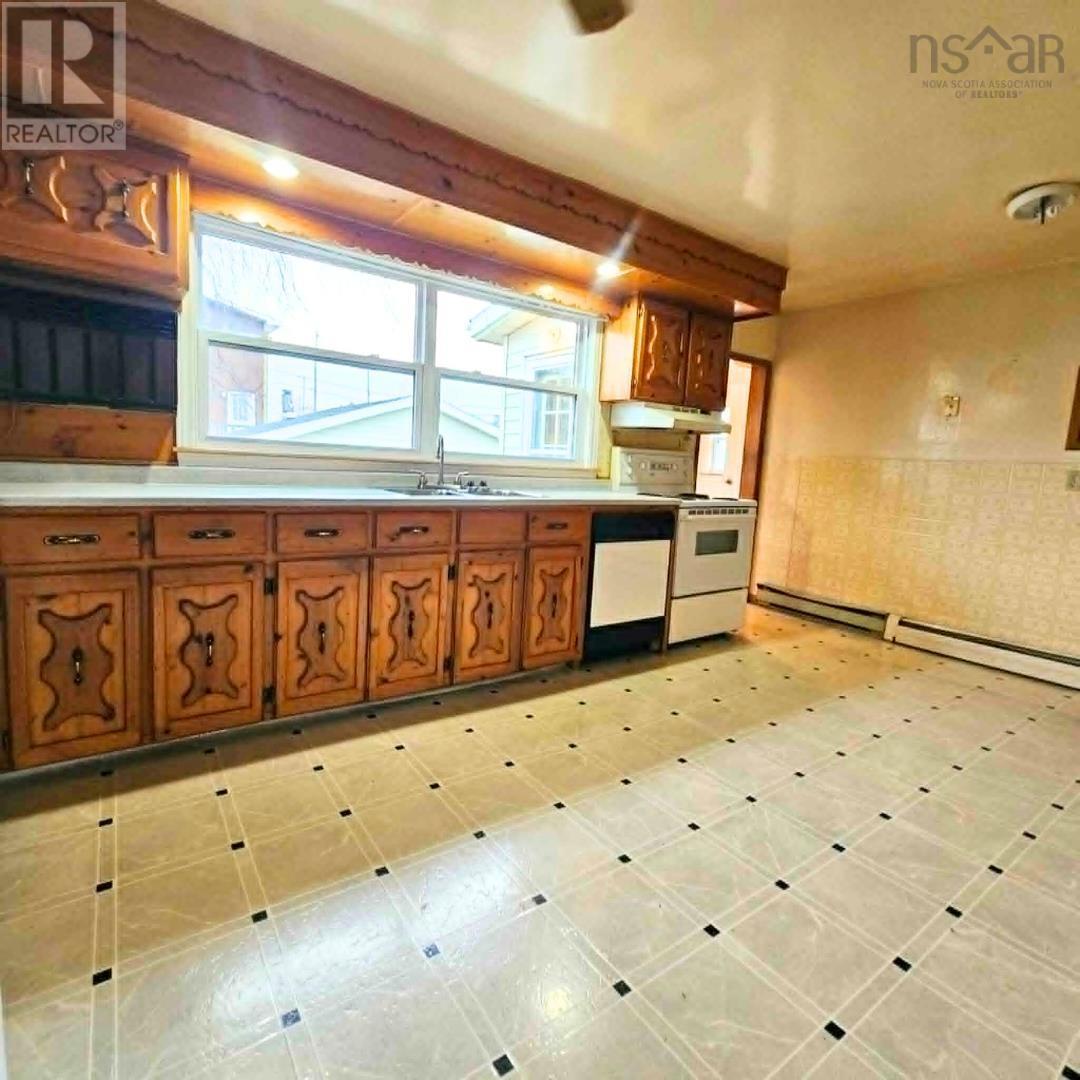 Property 9 of 28 of 292 Cherry Street