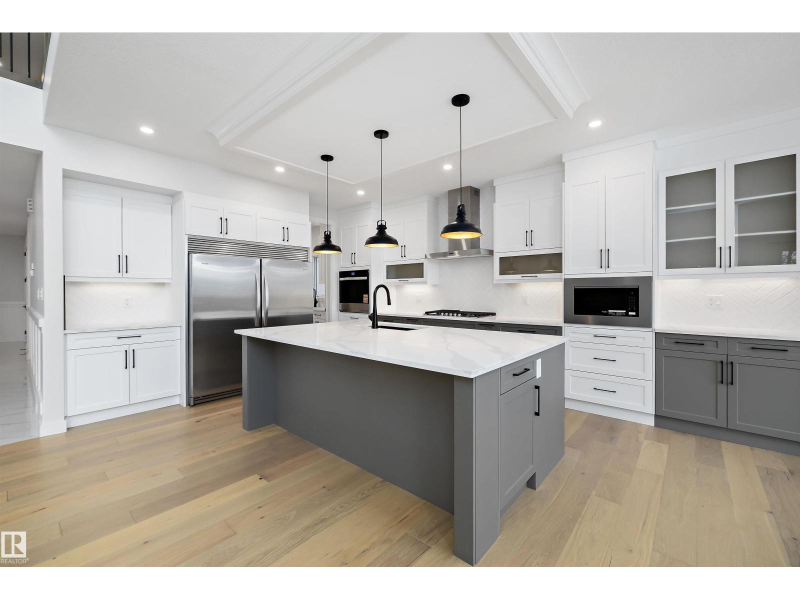 
          718 ELDERBERRY CL NW NW
            <br/>
            <span>Edmonton</span>
            , 
            <span>AB</span>
             <span>T6M3J6</span>
         - Photo 28