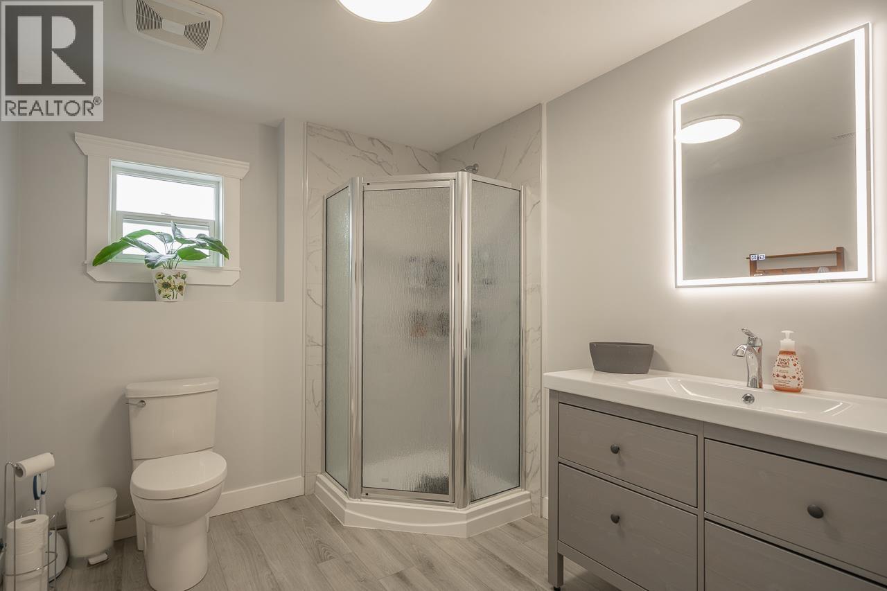 5593 LAKESIDE COURT - 28