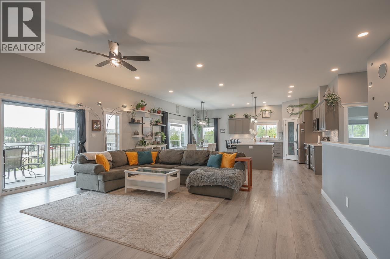 5593 LAKESIDE COURT - 4