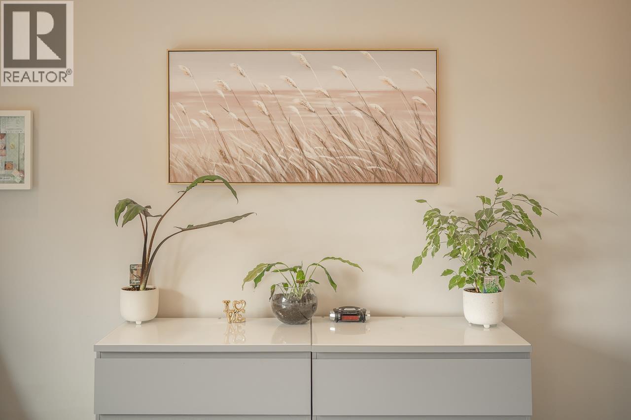 5593 LAKESIDE COURT - 17