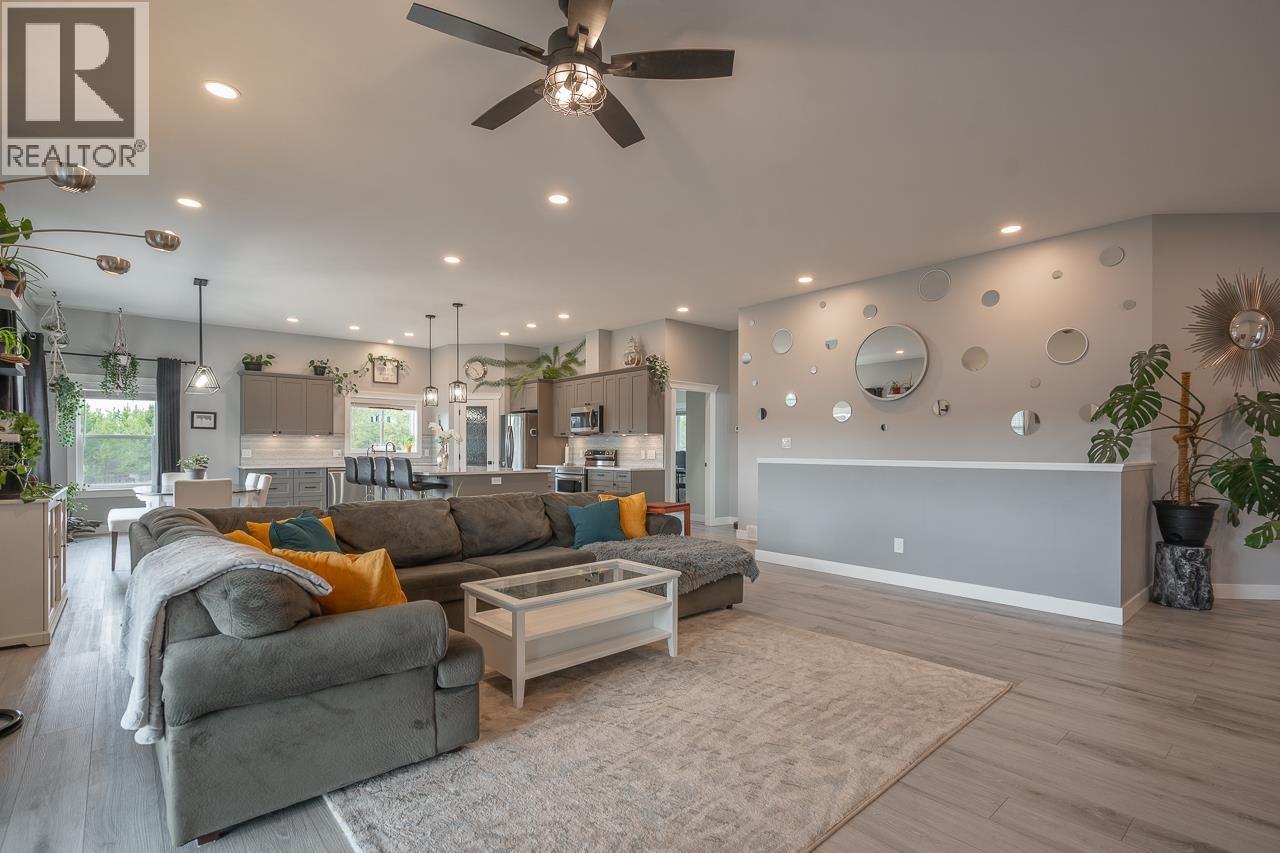 5593 LAKESIDE COURT - 3