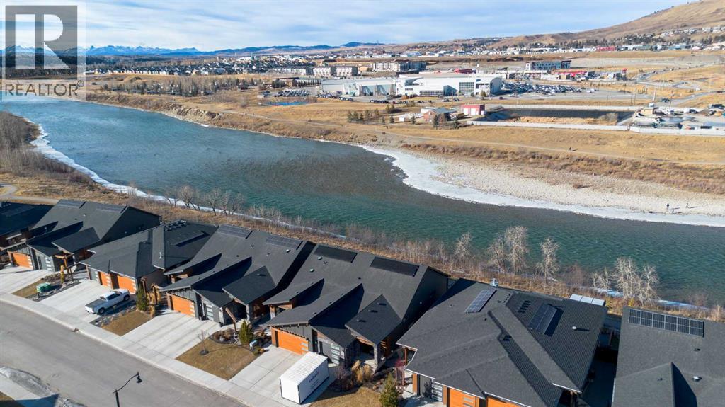 63 Riviera Court, Cochrane