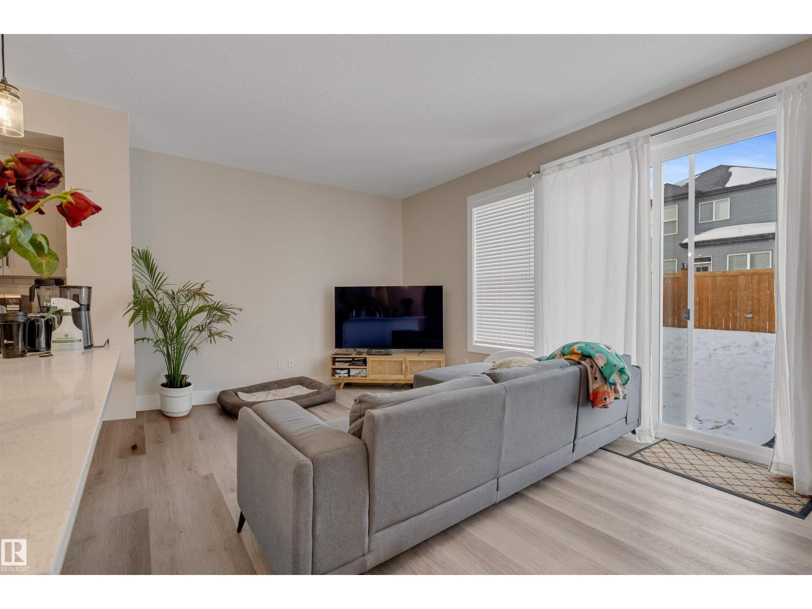 22916 95 AV NW - Photo 2 of 44, Edmonton, Alberta