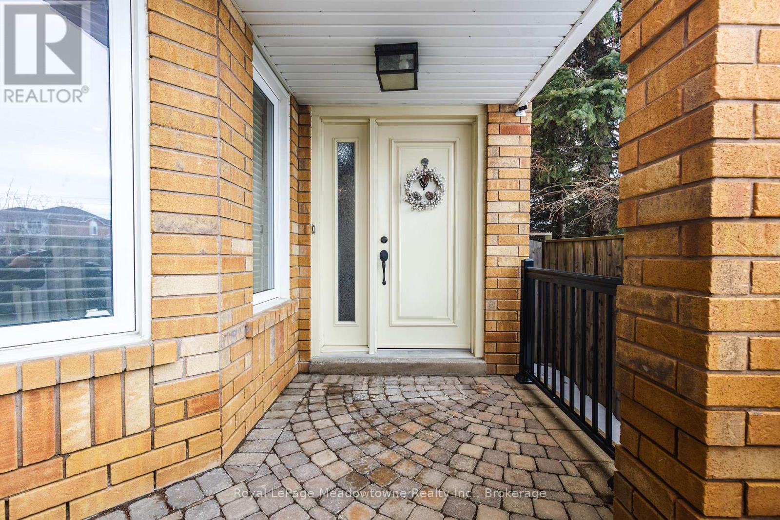 6426 SAPLING TRAIL - Photo 4 of 40, Mississauga (Lisgar), Ontario