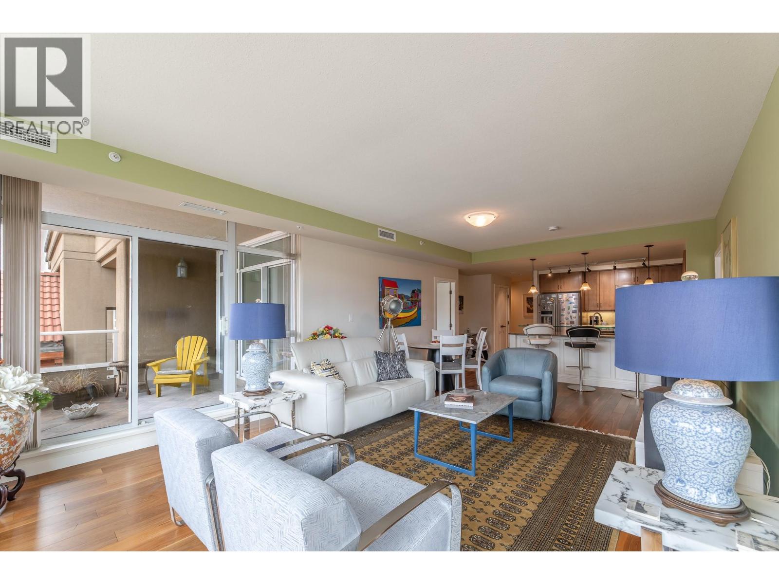 160 Lakeshore Drive W Unit# 203, Penticton