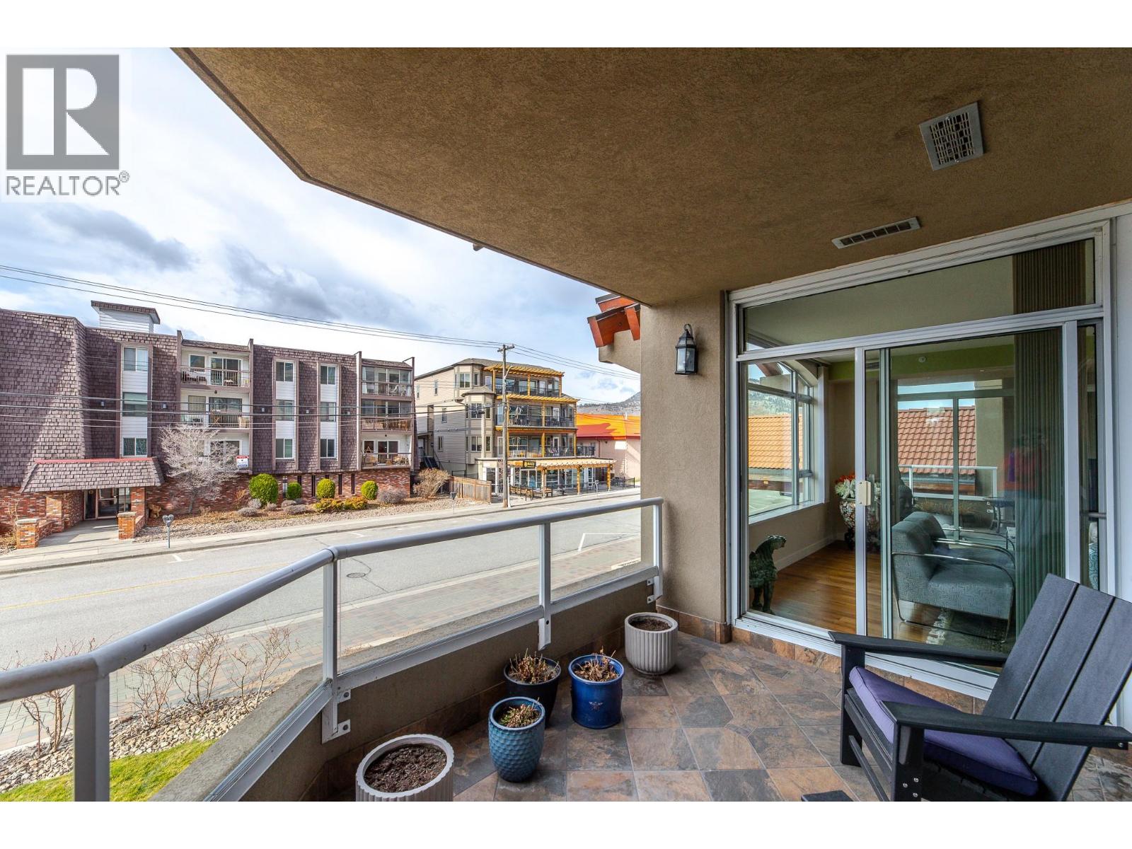 160 Lakeshore Drive W Unit# 203, Penticton