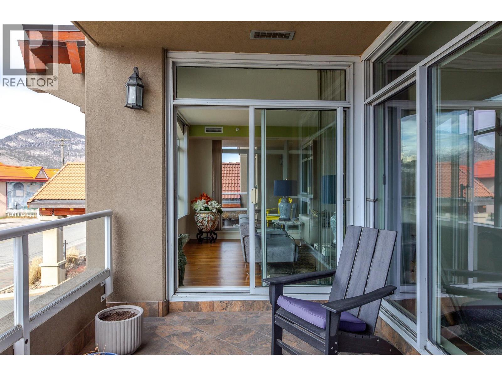 160 Lakeshore Drive W Unit# 203, Penticton