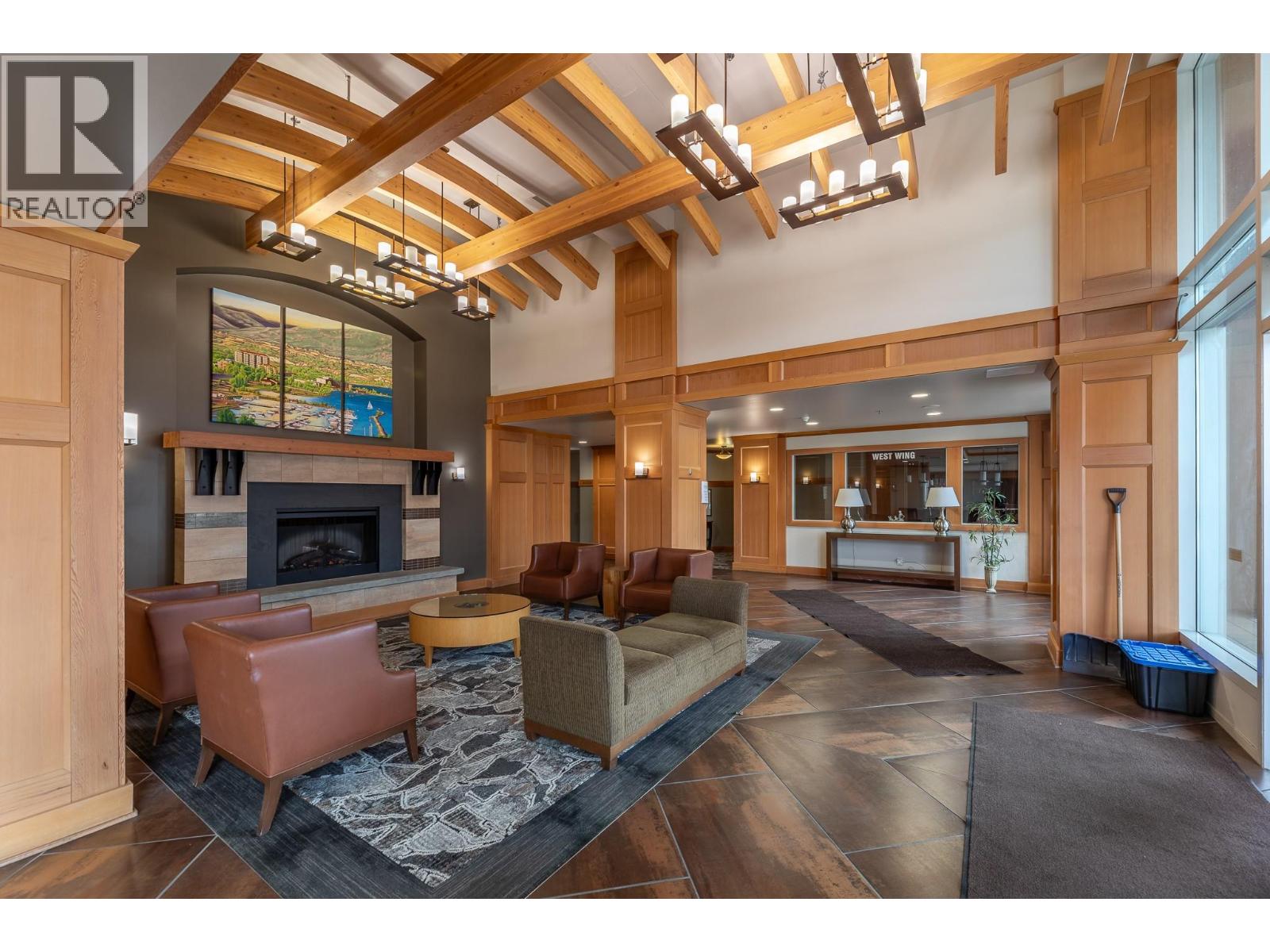 160 Lakeshore Drive W Unit# 203, Penticton