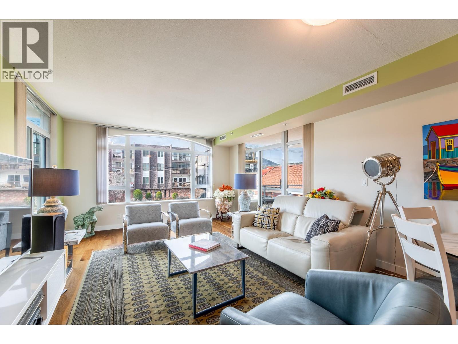 160 Lakeshore Drive W Unit# 203, Penticton