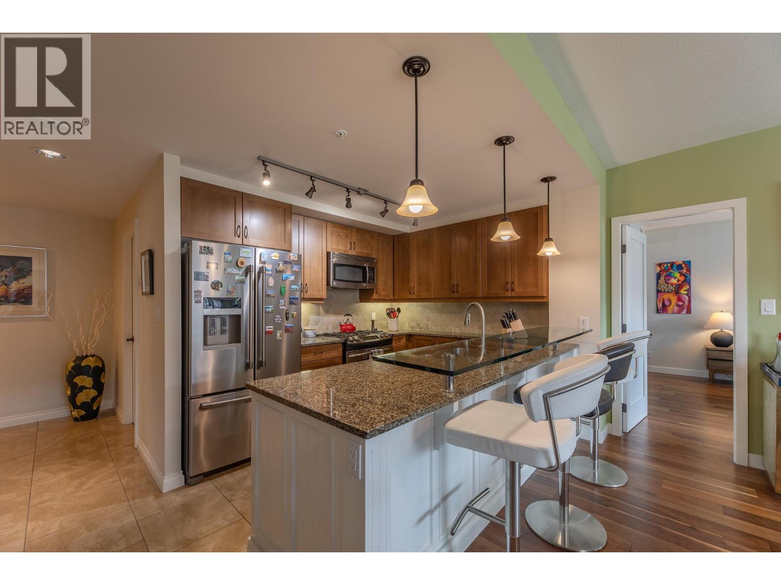 160 Lakeshore Drive W Unit# 203, Penticton