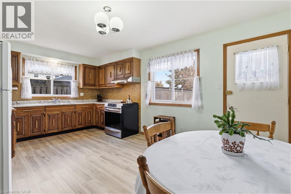 64 NEIL Avenue - 16