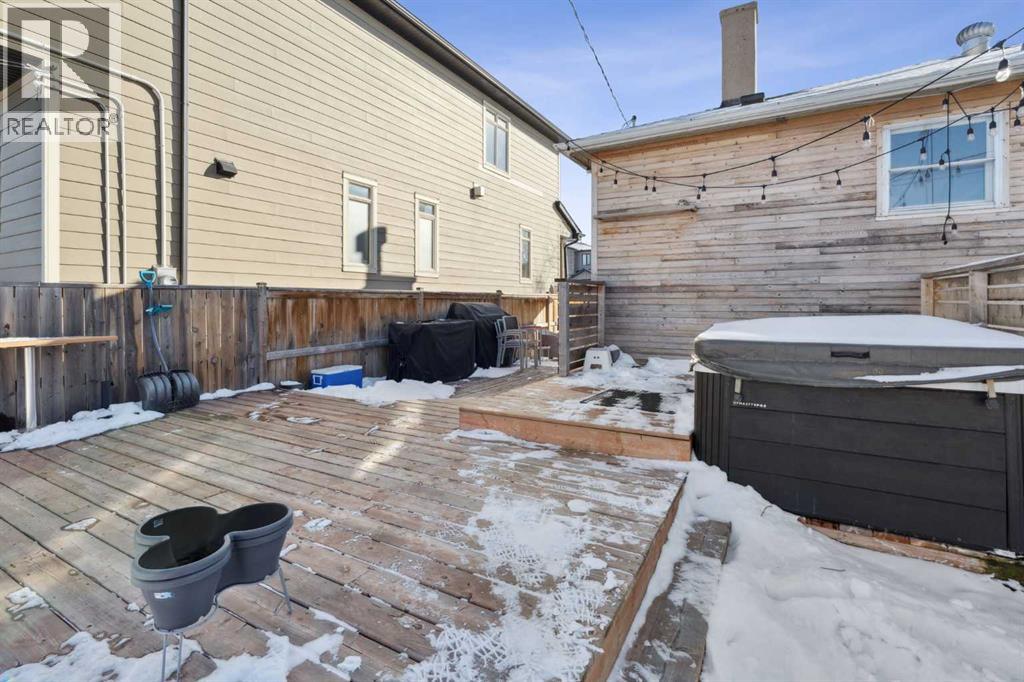 Single Family House Bungalow for Sale in   Avenue NE Winston Heights/Mountview Calgary 