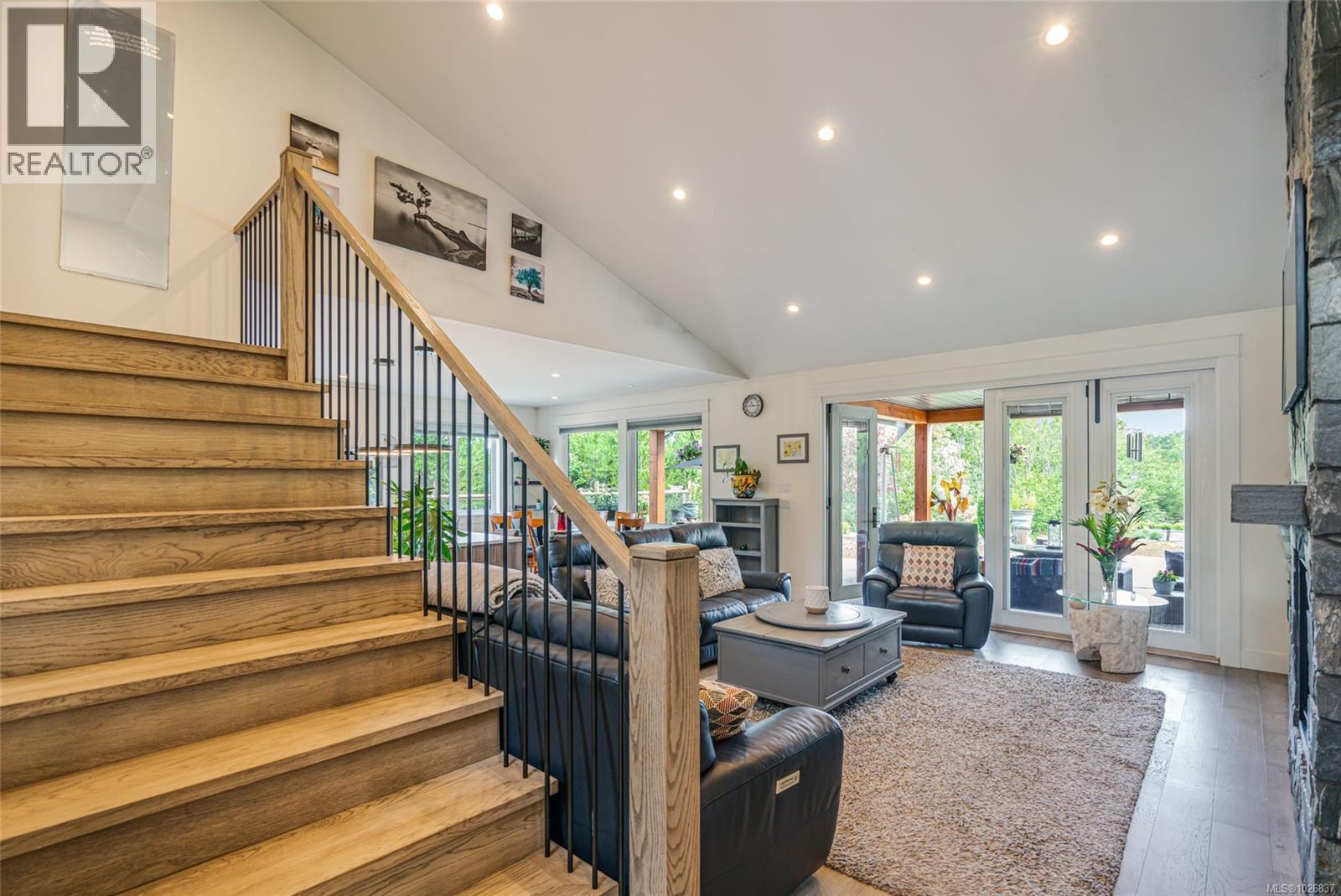 1248 Station Rd, Coombs