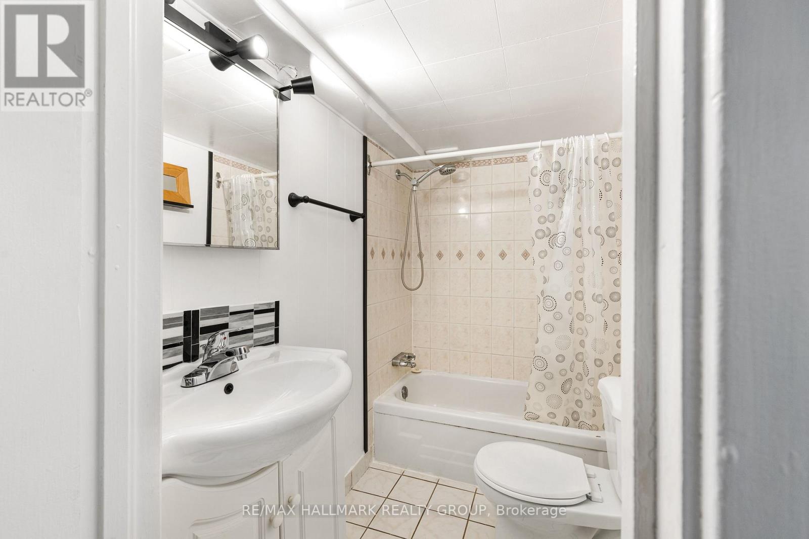 201 ETHEL STREET - 9