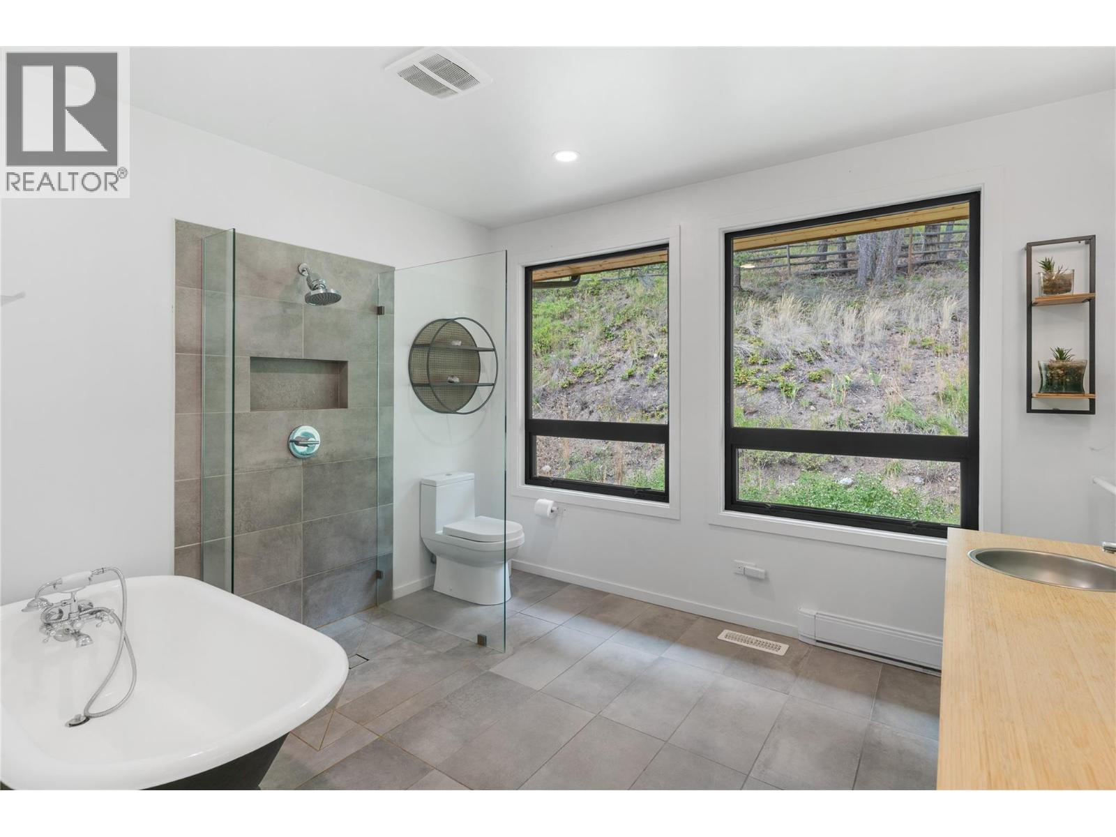  8250 Sun Valley Road, Joe Rich