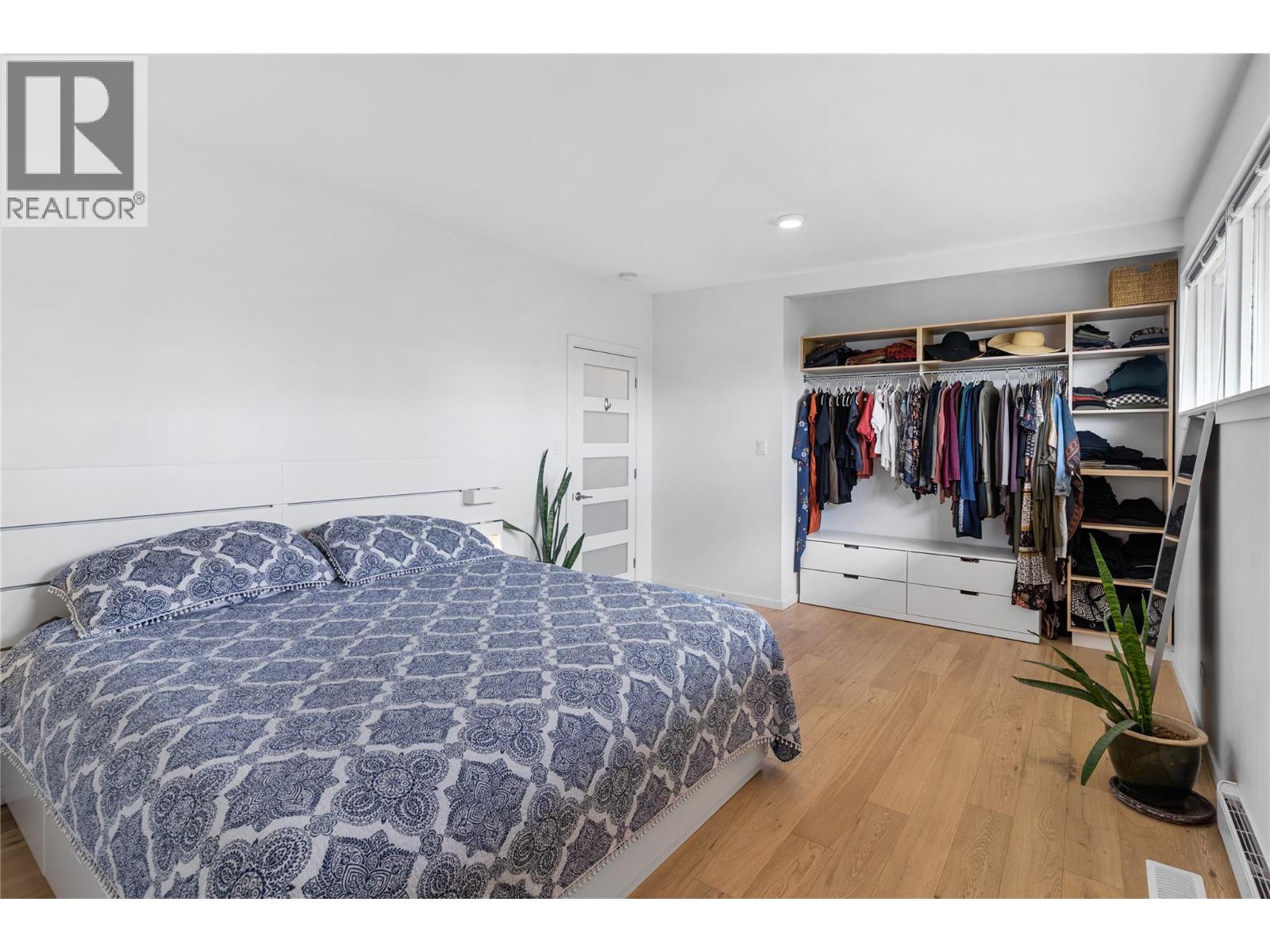  8250 Sun Valley Road, Joe Rich