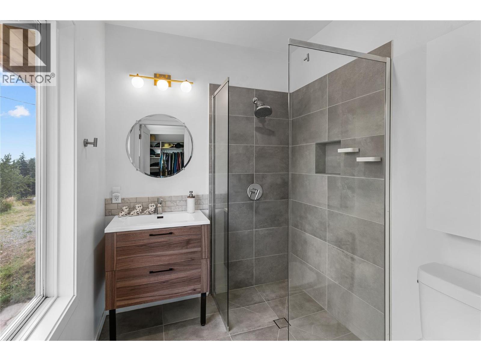  8250 Sun Valley Road, Joe Rich