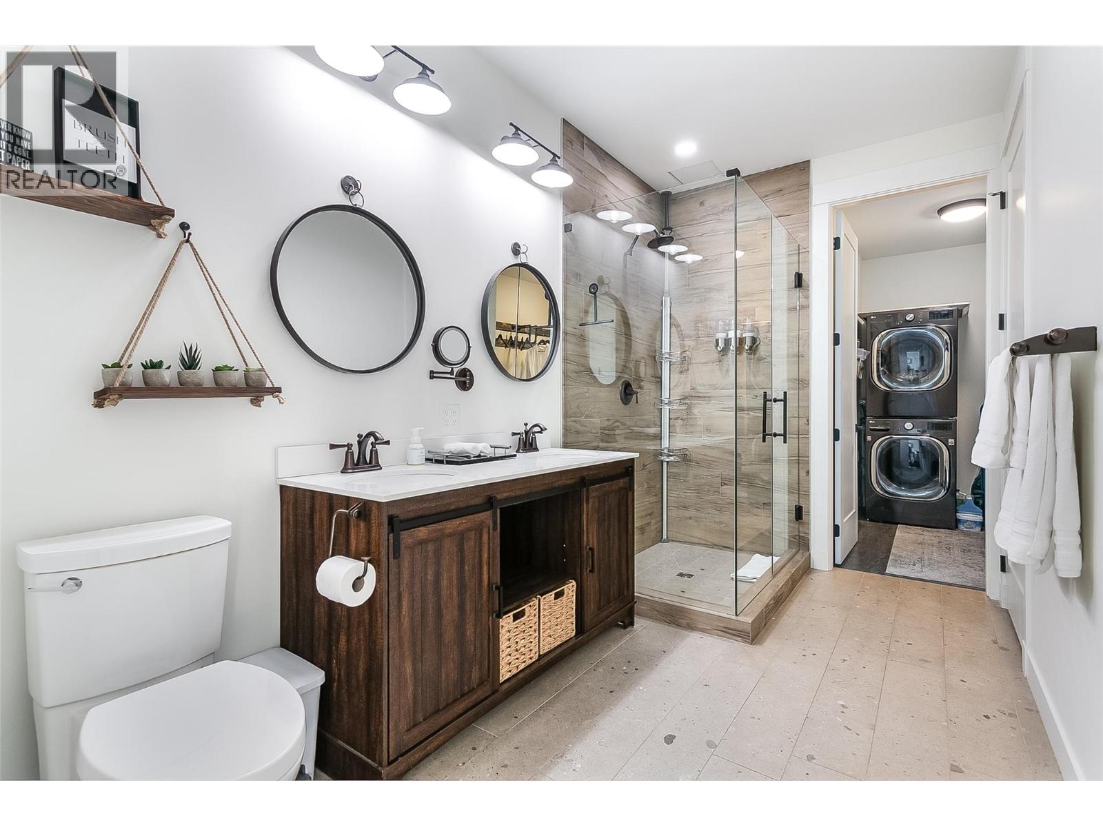  1296 Menu Road, West Kelowna