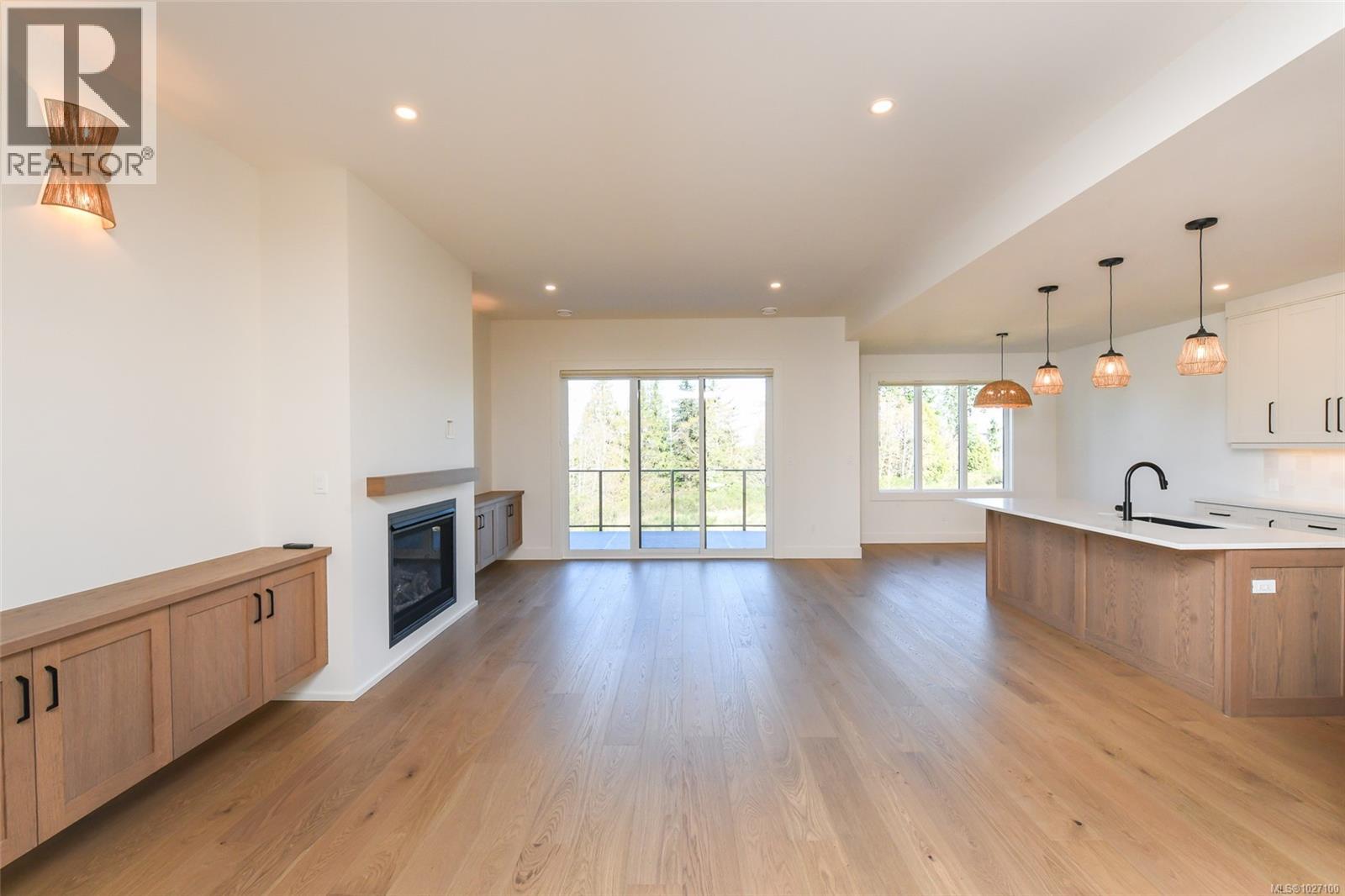 1842 Crown Isle Blvd, Courtenay