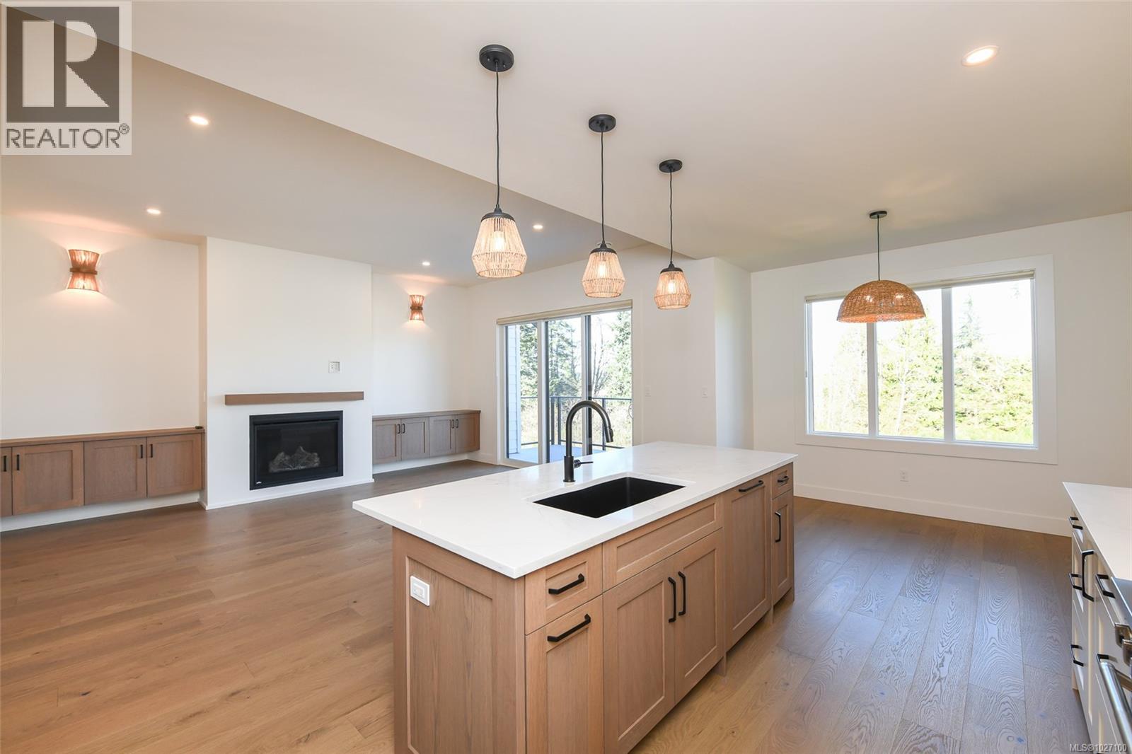 1842 Crown Isle Blvd, Courtenay