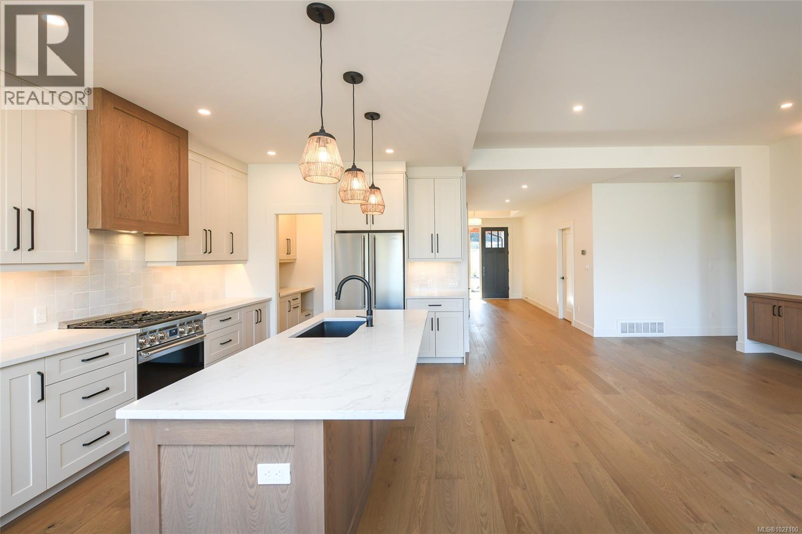 1842 Crown Isle Blvd, Courtenay