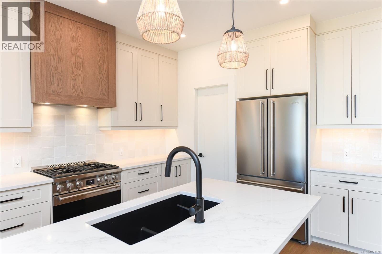 1842 Crown Isle Blvd, Courtenay