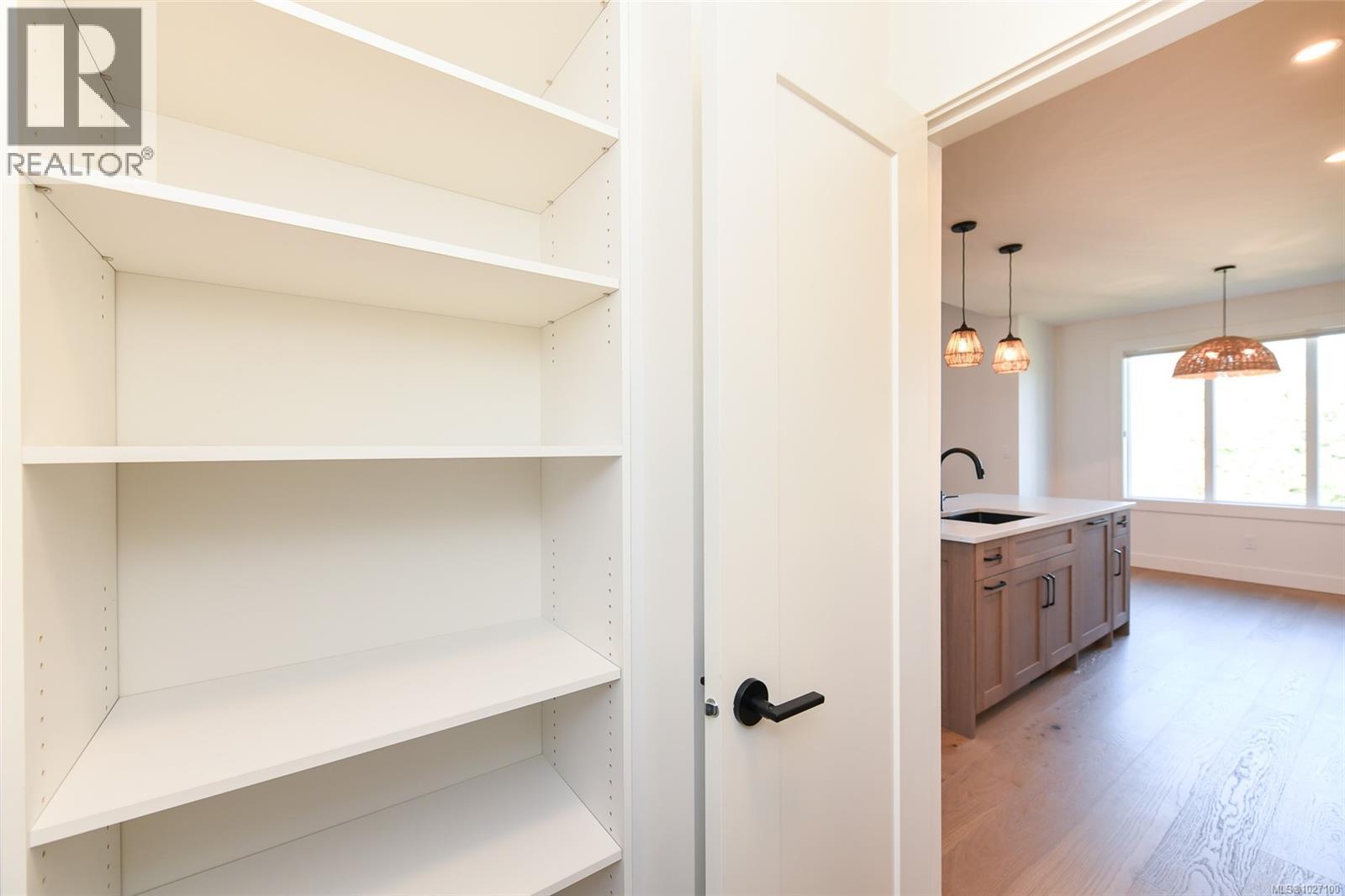 1842 Crown Isle Blvd, Courtenay