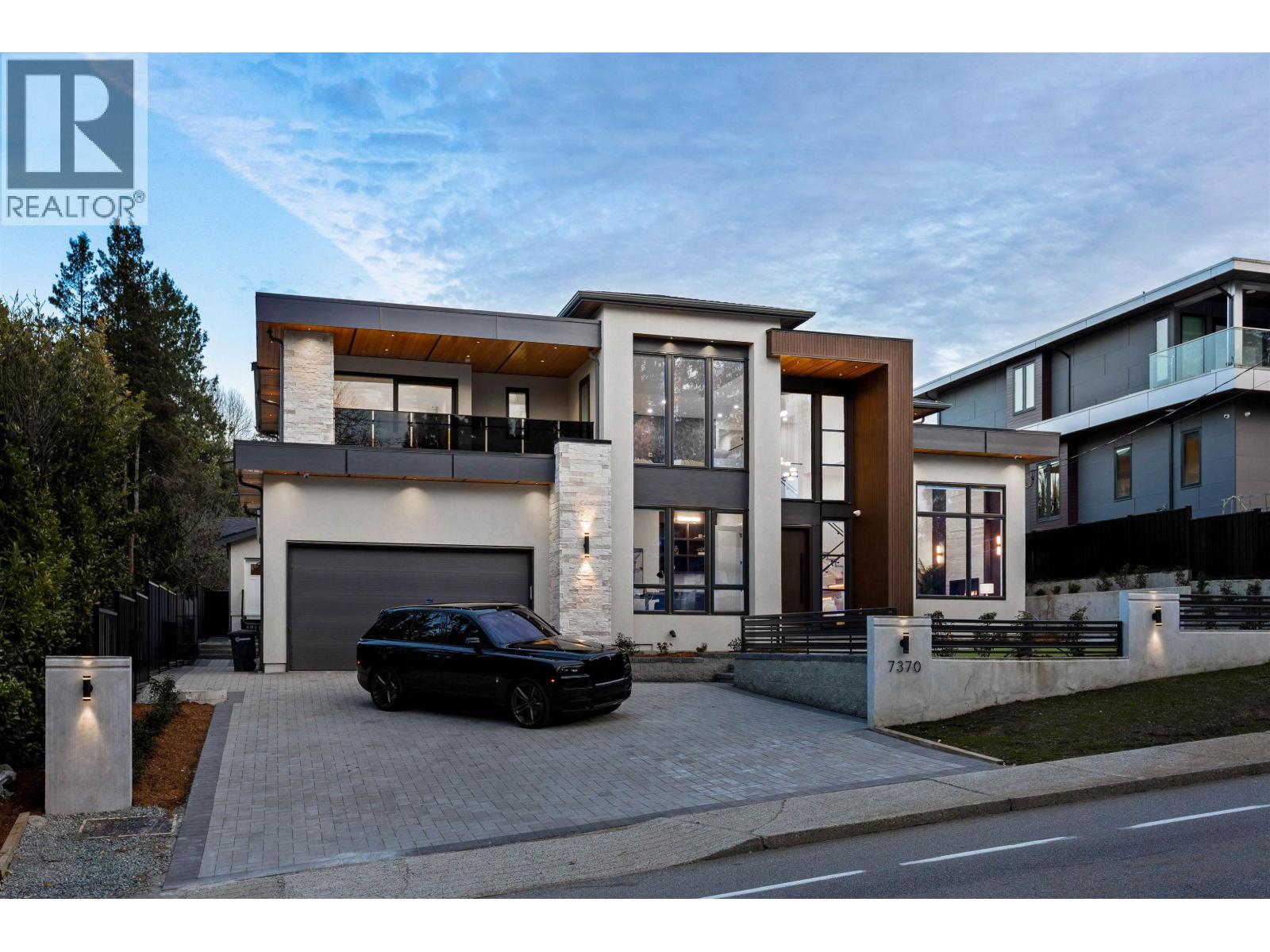 7370 BURRIS STREET - Main photo, Burnaby, British Columbia