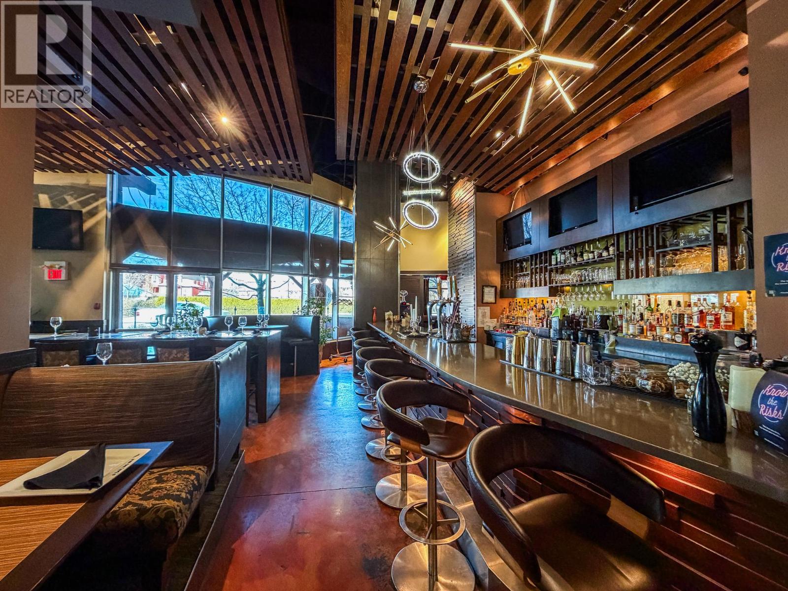  3799 Lakeshore Road, Kelowna