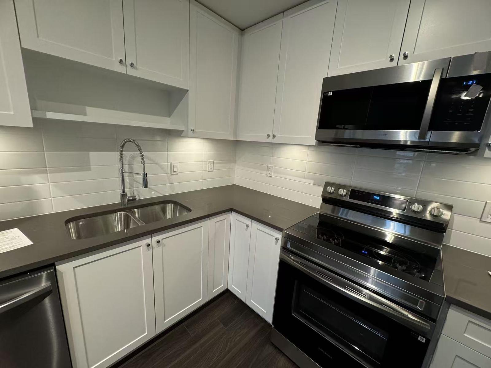 15733 85 Avenue - photo 2