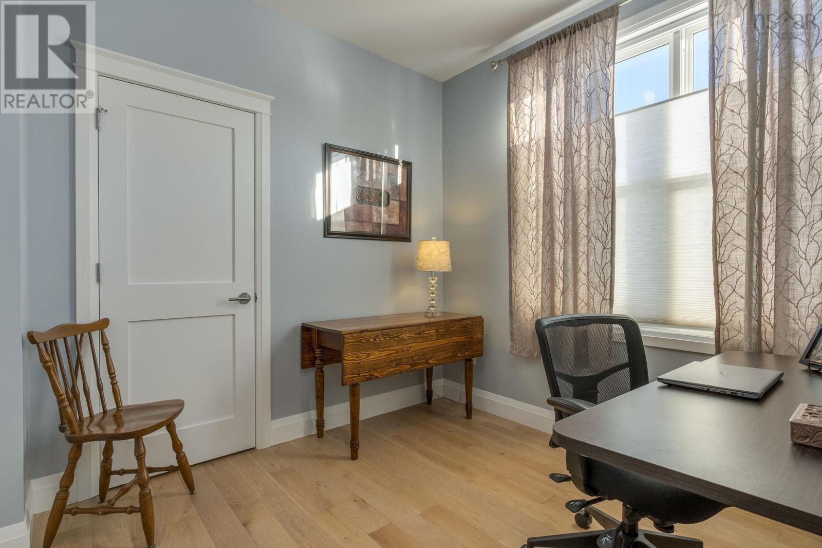 Property 22 of 48 of 12 Gala Drive