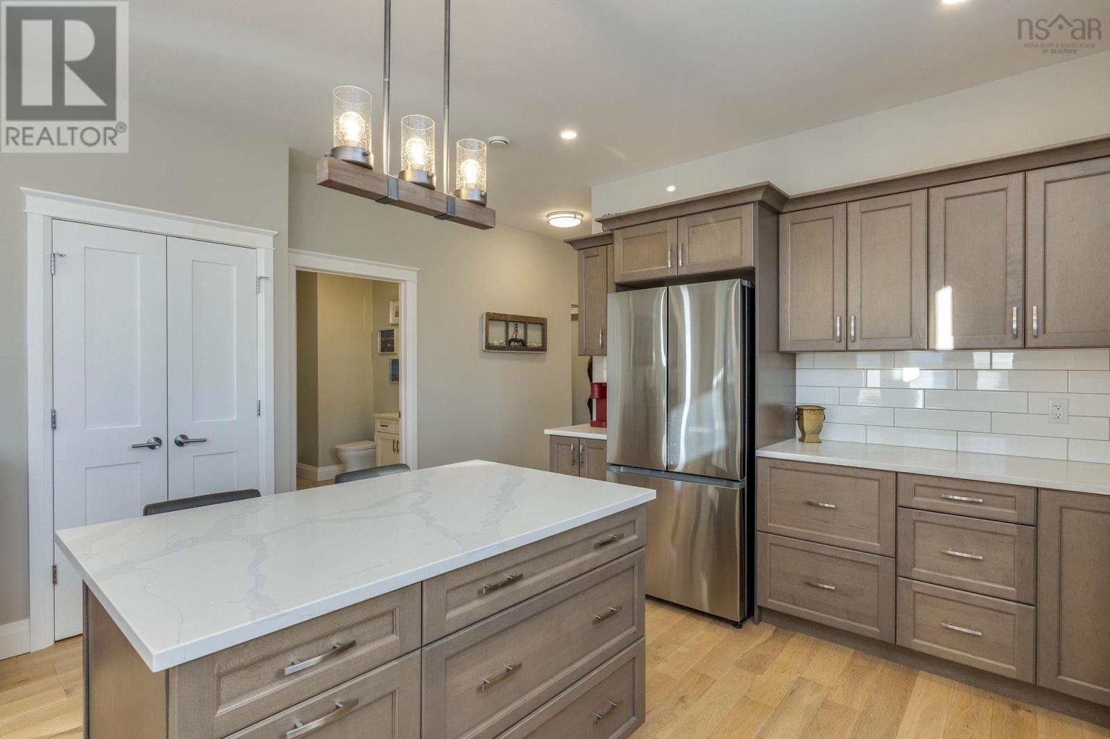 Property 7 of 48 of 12 Gala Drive