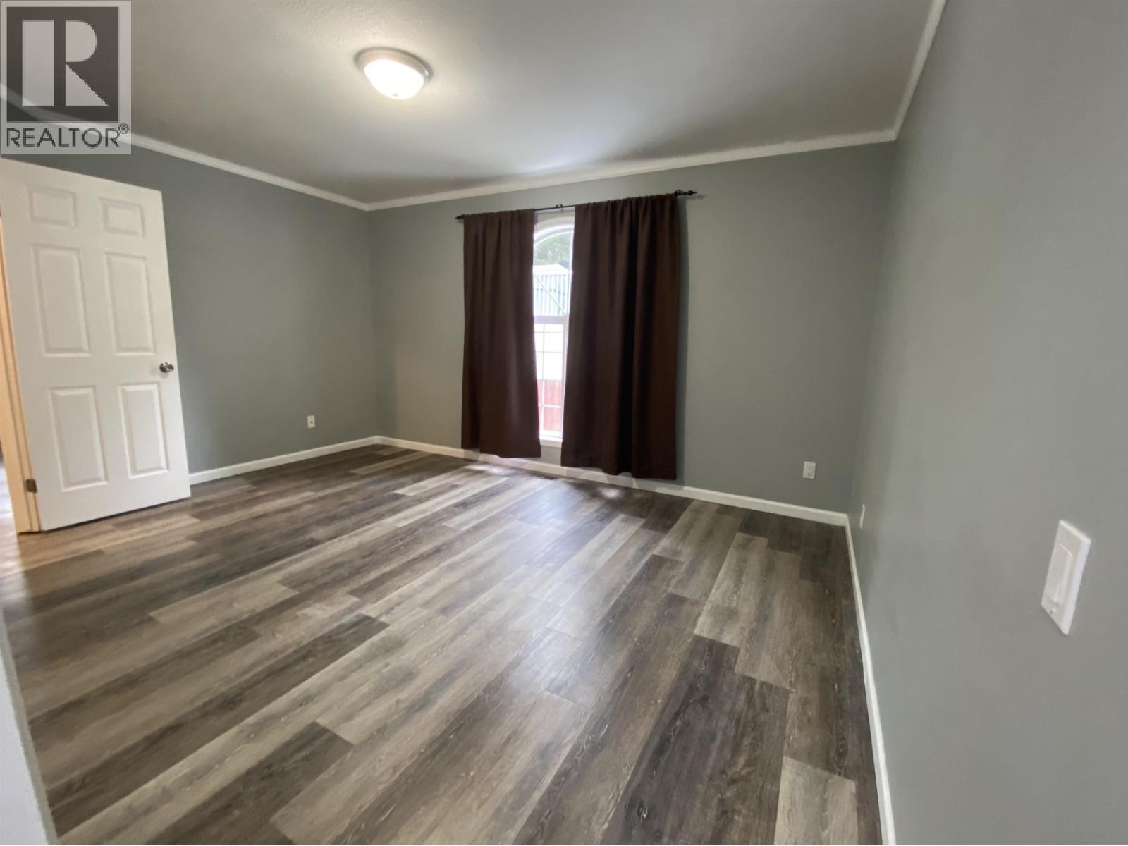 4913 MILLS AVENUE - 19