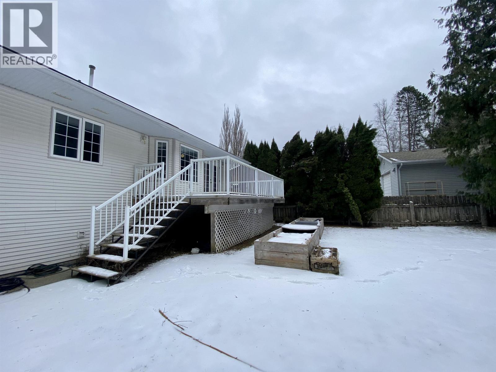 4913 MILLS AVENUE - 36