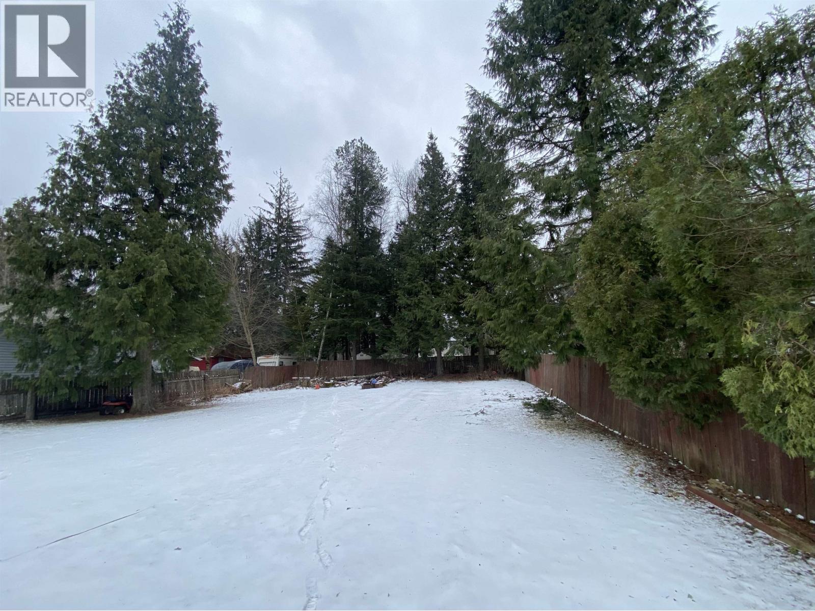 4913 MILLS AVENUE - 35