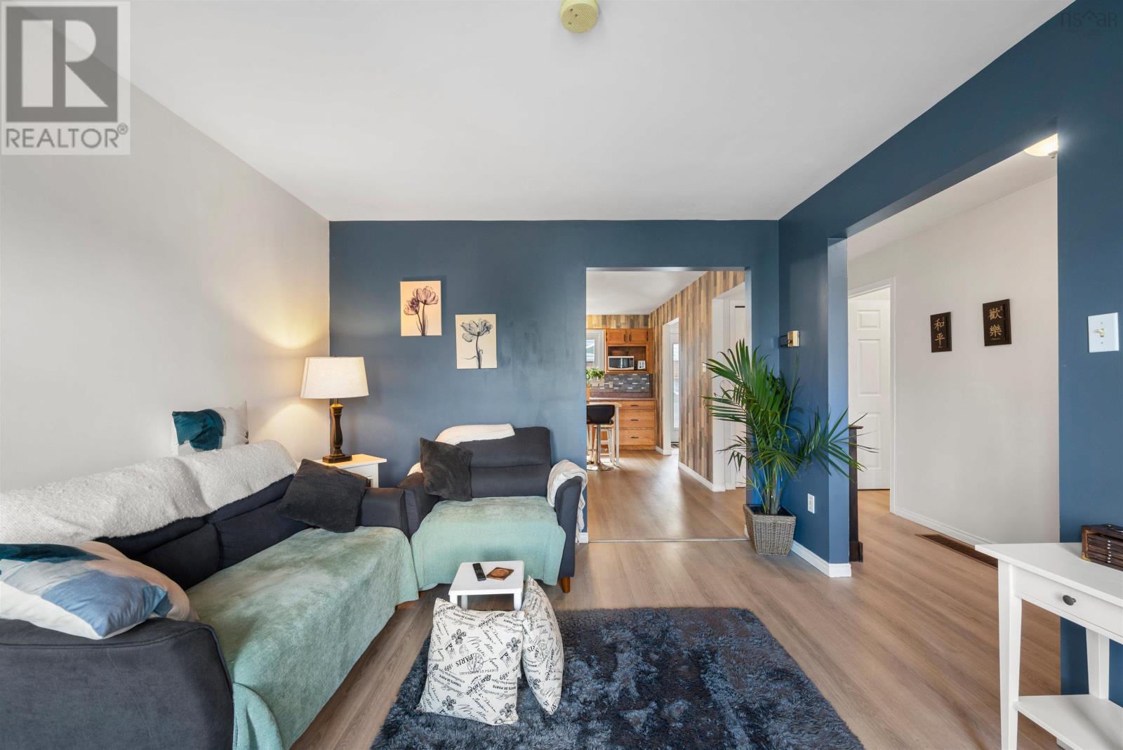 Property 13 of 49 of 102 Avenue Du Portage