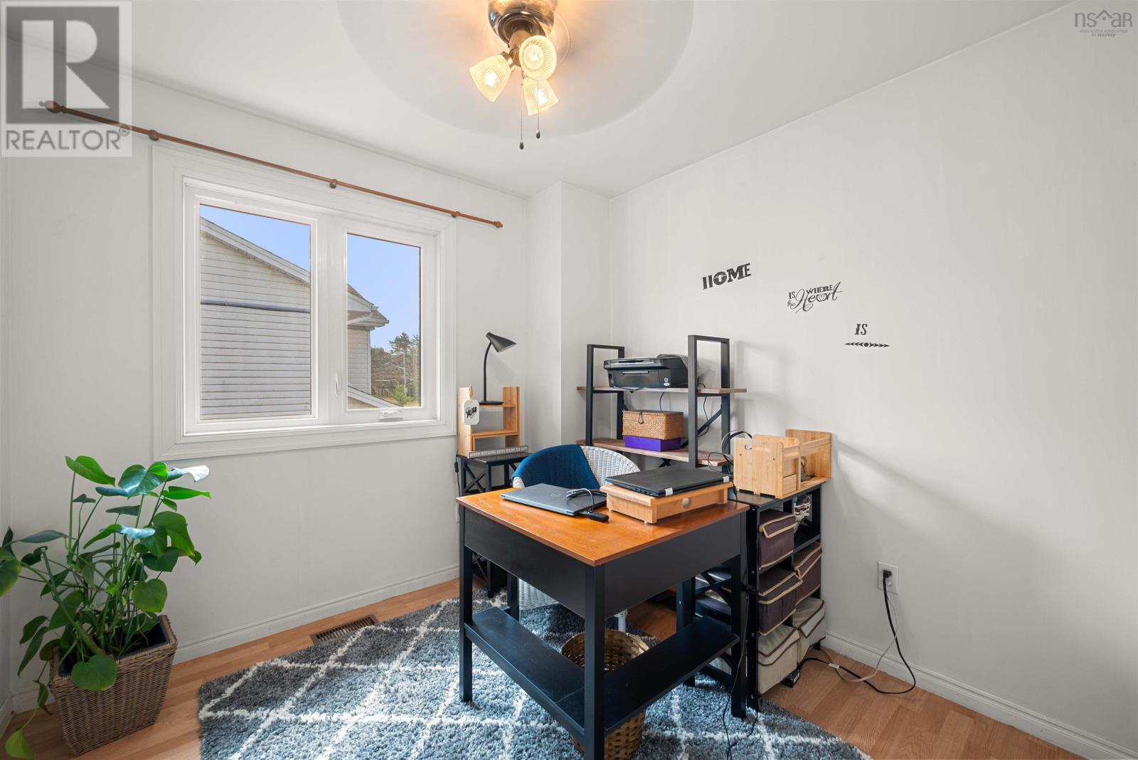 Property 25 of 49 of 102 Avenue Du Portage