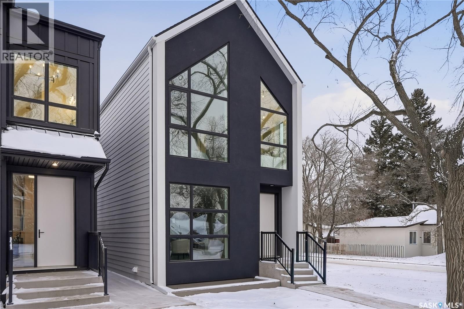 1139 13th STREET E - 1
