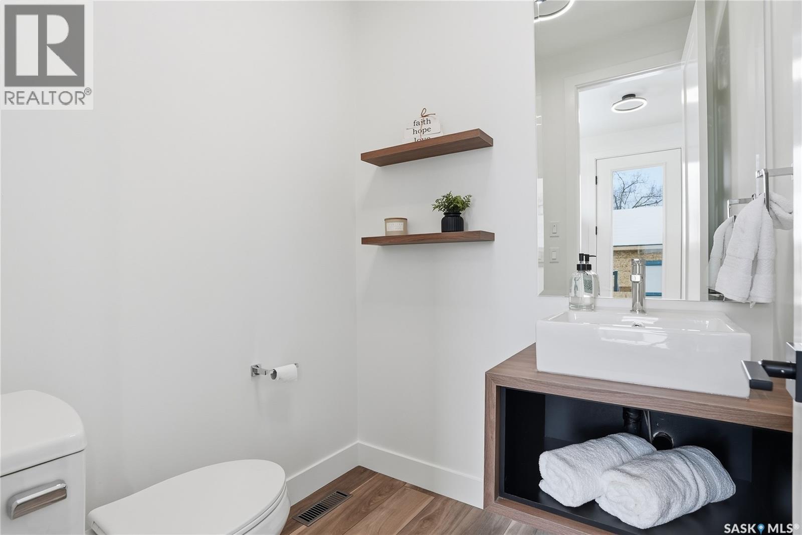 1139 13th STREET E - 21