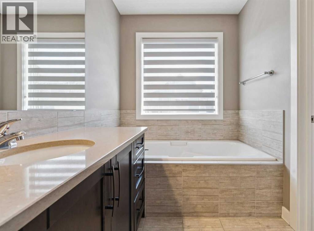 21 Riviera Point, Cochrane