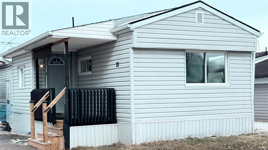 32 WILDER Drive North