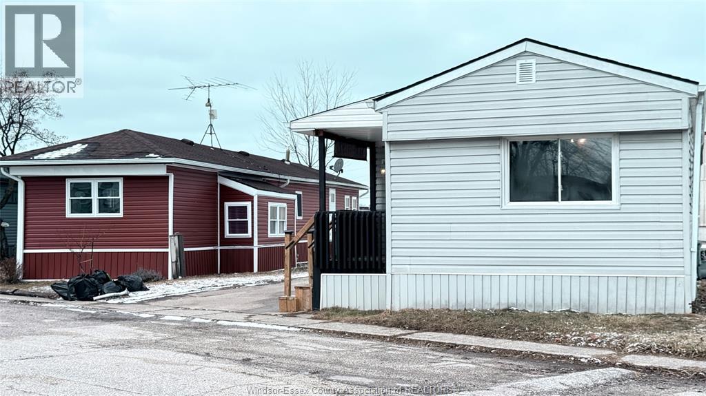 32 WILDER DRIVE North - Photo 2 of 31, Lakeshore, Ontario