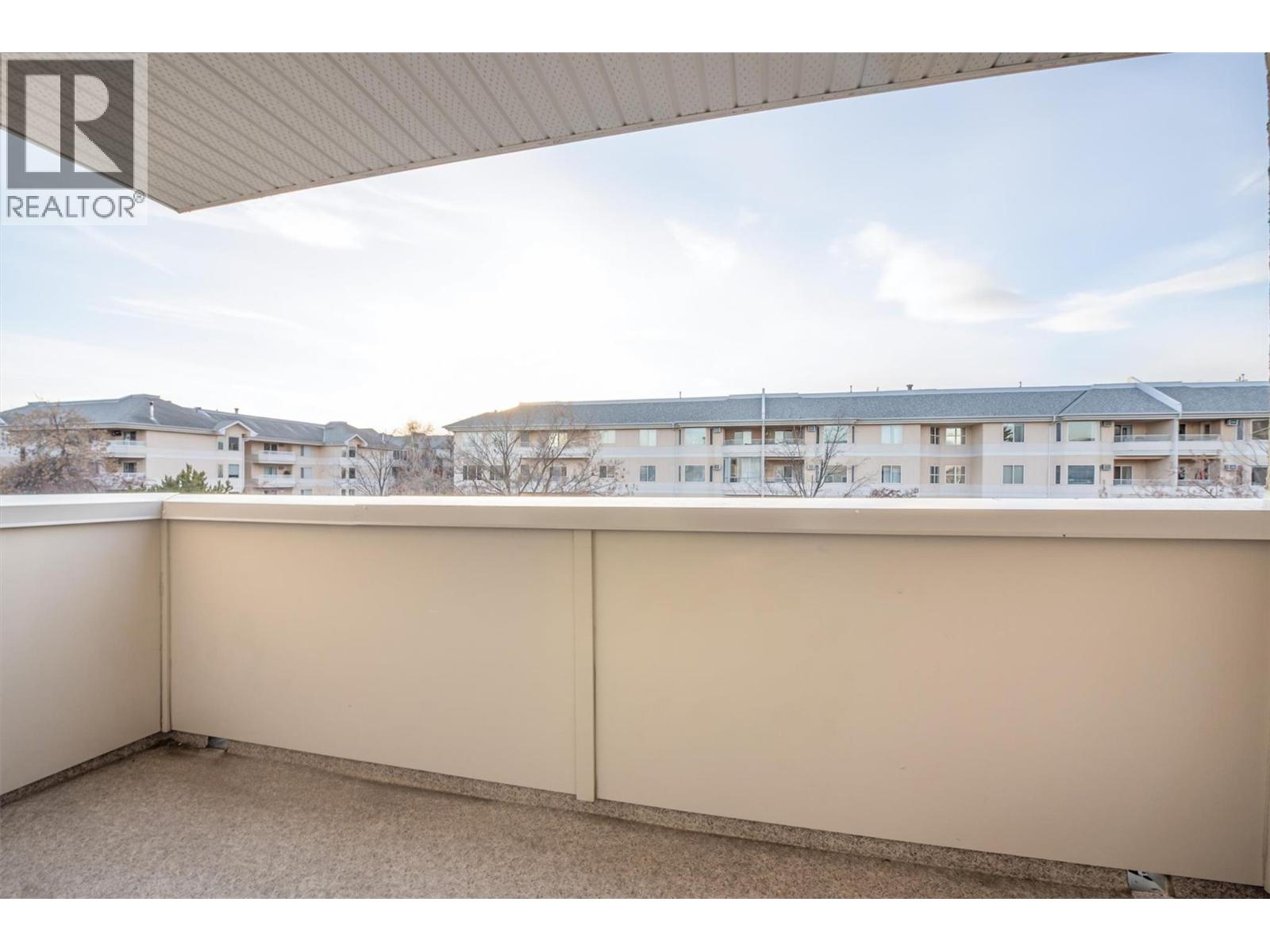 307 3160 De Montreuil Court, Kelowna