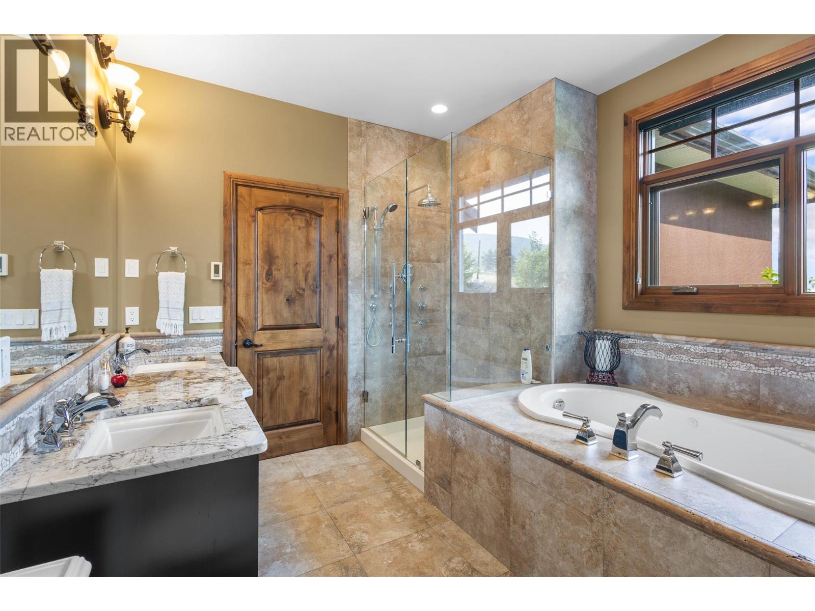  14911 Oyama Road, Lake Country