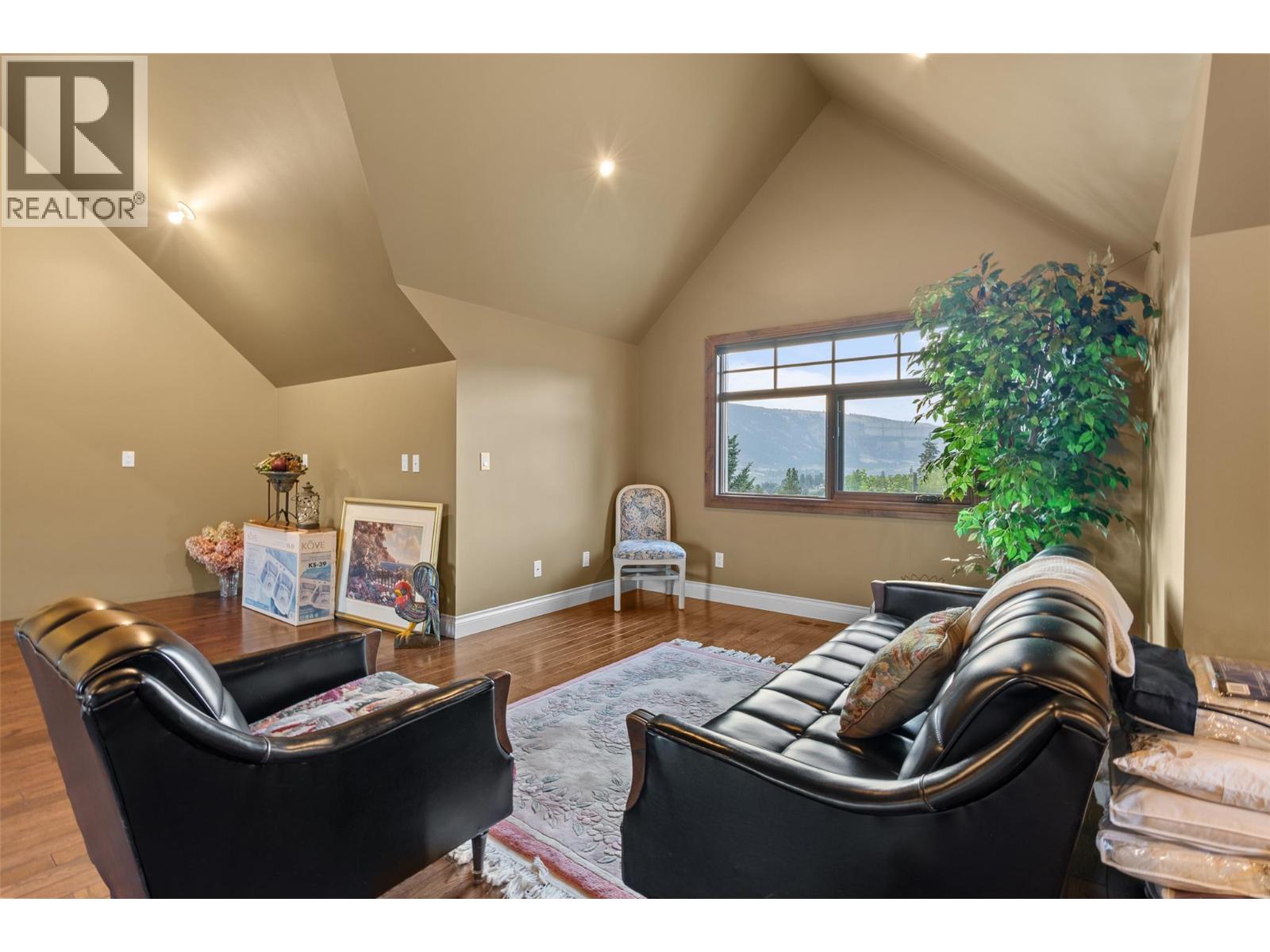  14911 Oyama Road, Lake Country