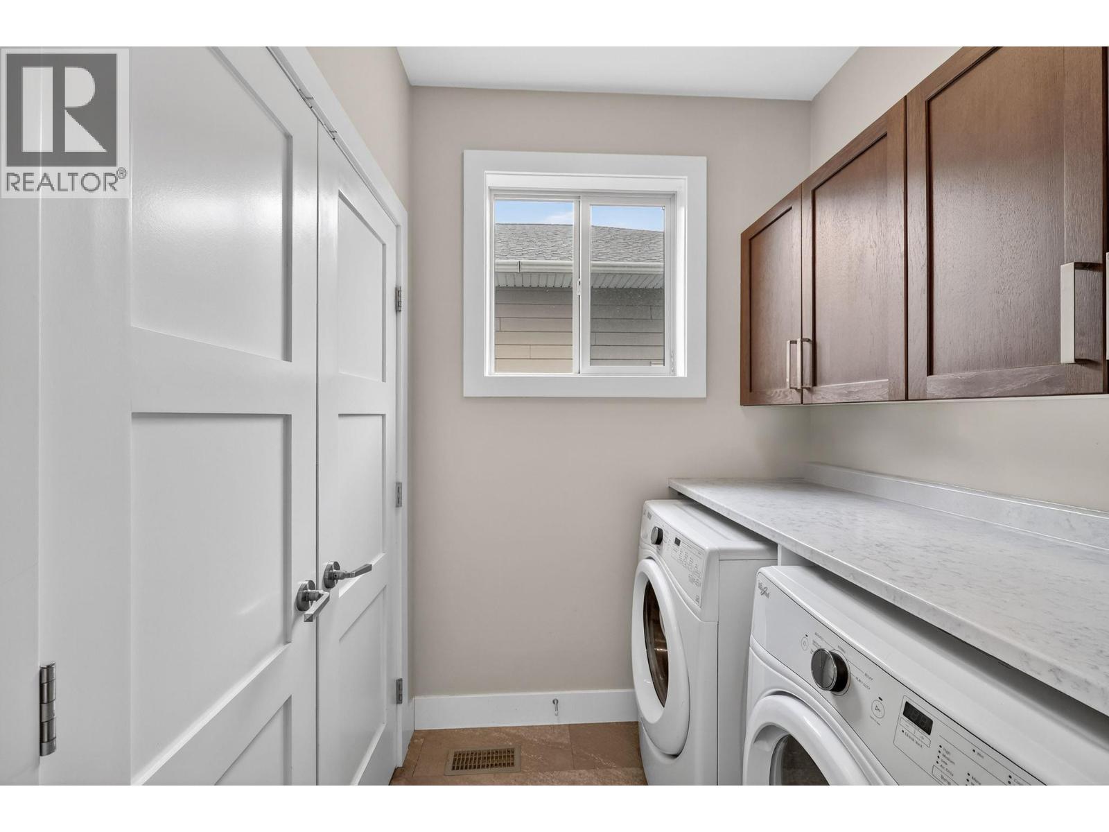 2312 Nordstrom Avenue, Armstrong