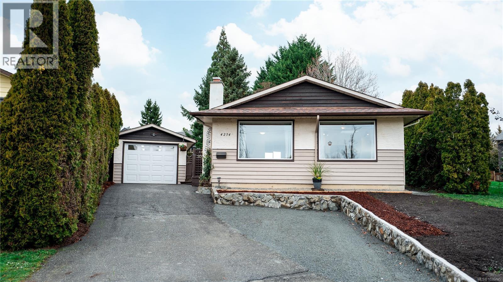  4254 Hayden Court, Saanich