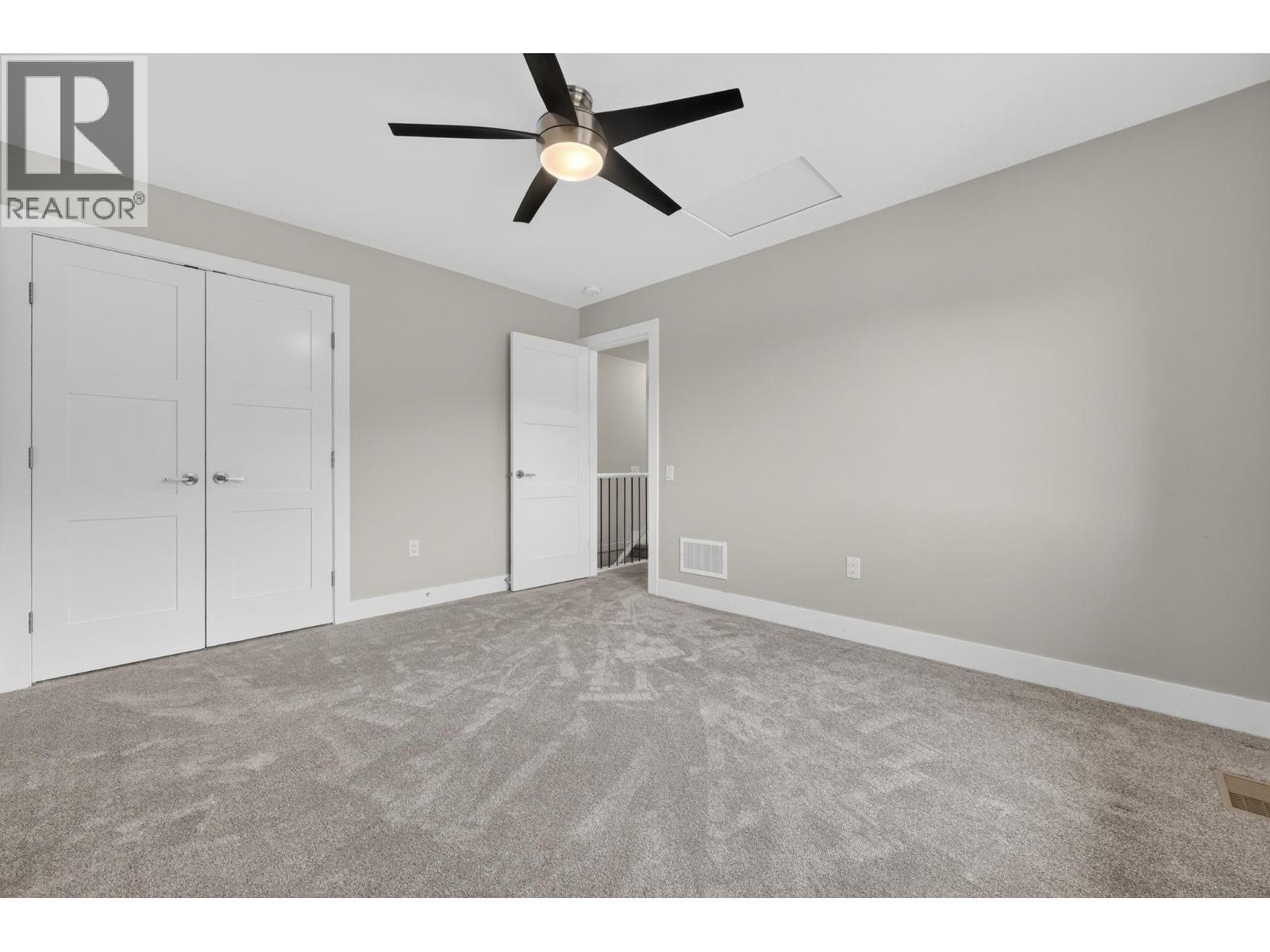 2312 Nordstrom Avenue, Armstrong